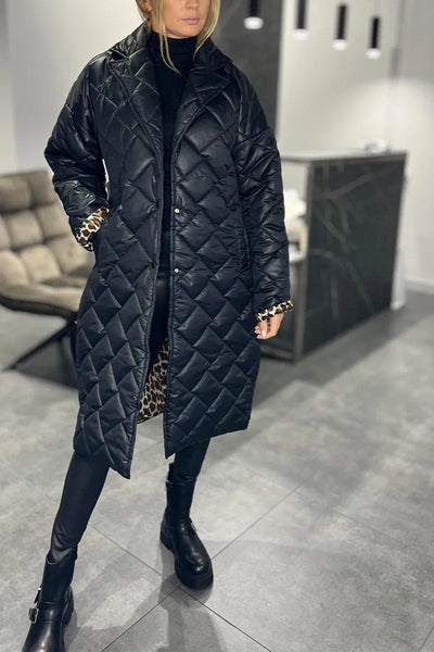 Ofira | Vendbar quiltet frakke med leopardfor.